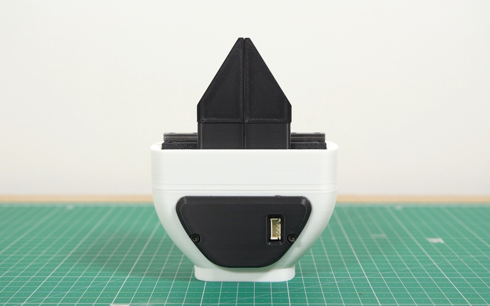 Force-controlled gripper